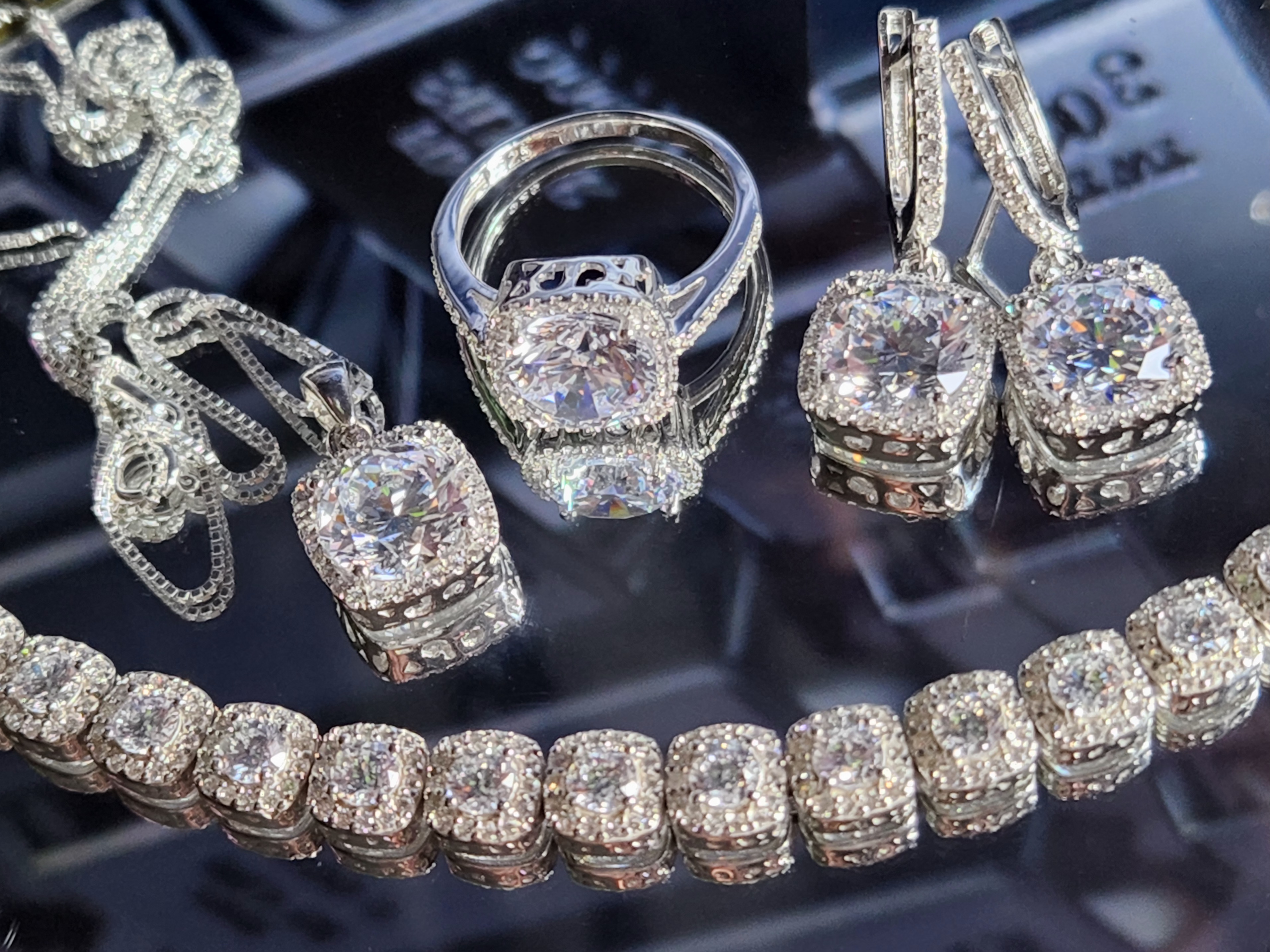 სილვერია "ლაქშერი ლაინ"