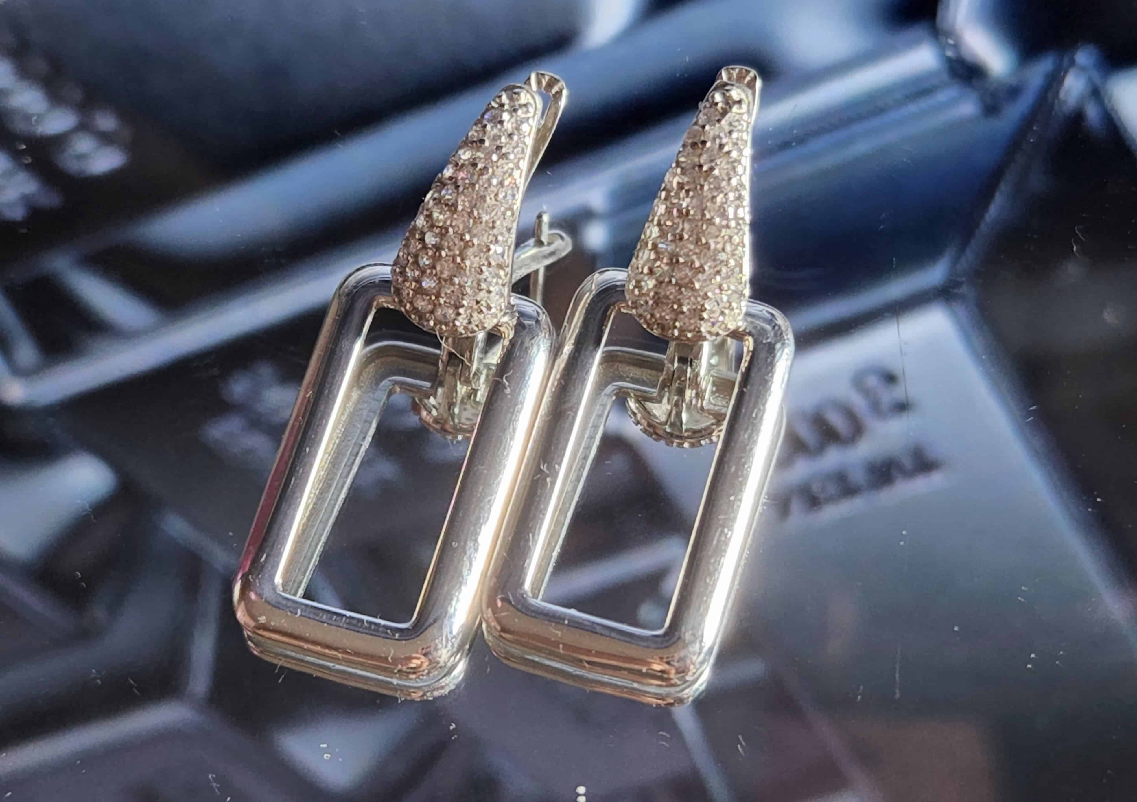 საყურე